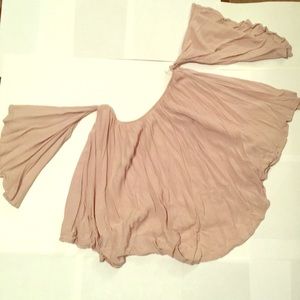 Noa Elle Off-Shoulder Top